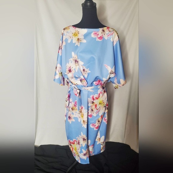 Women's Light Blue Scuba Kimono Style Dress - Picture 6 of 7